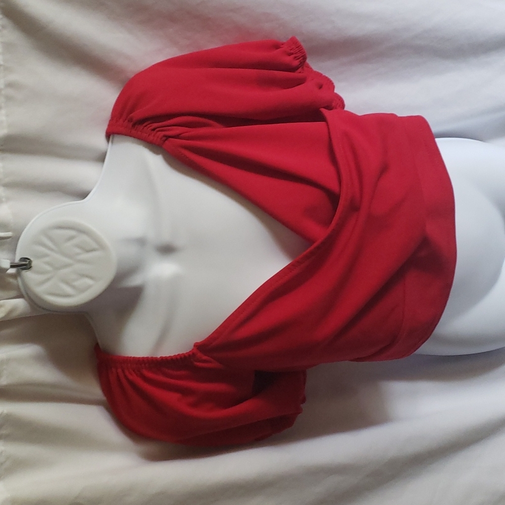 Boohoo crop top